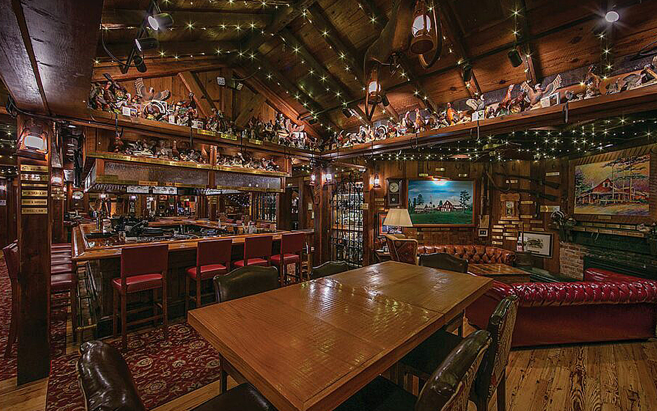 Dining experience moments